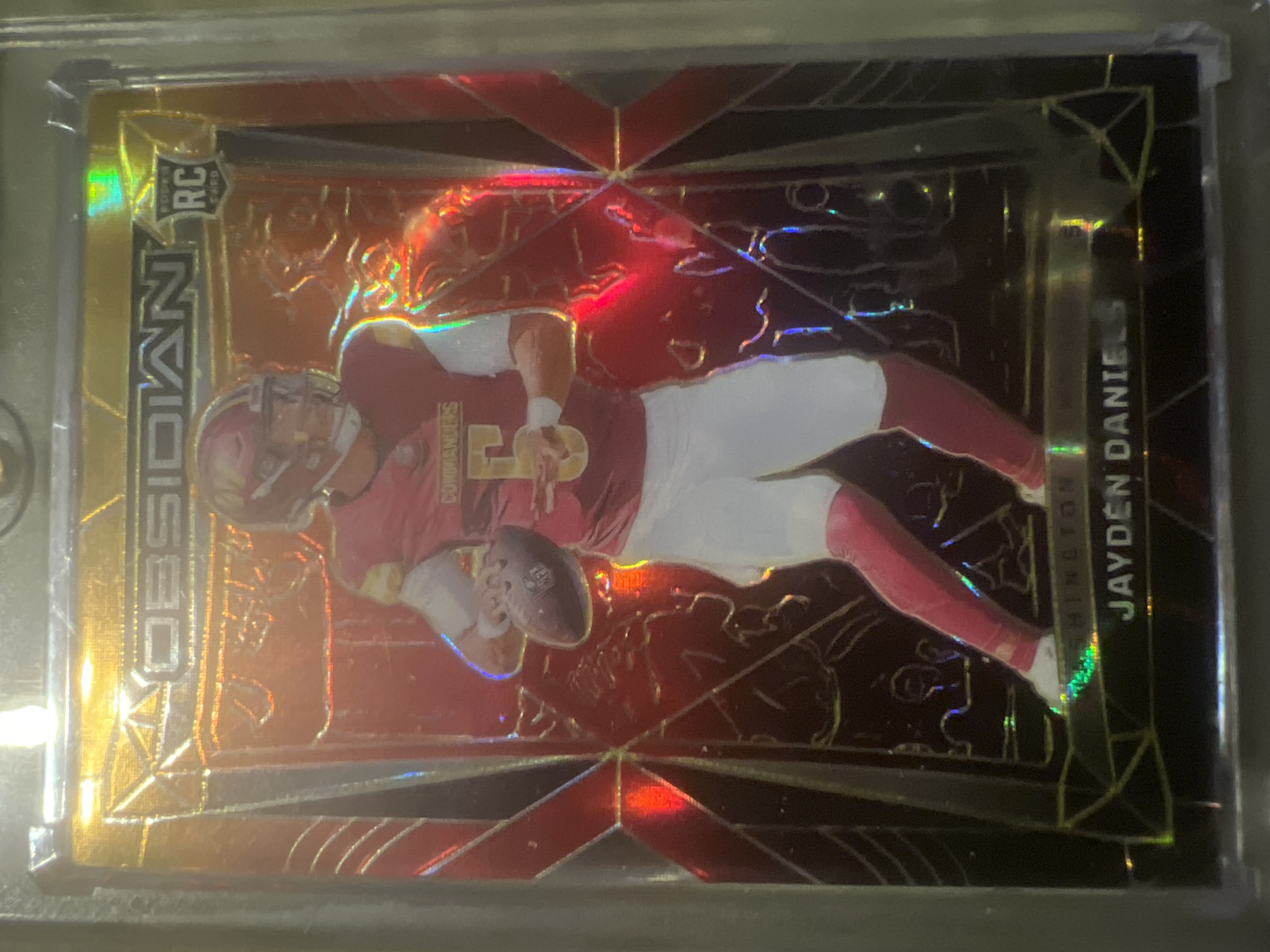 2024 panini Obsidian - FOTL exclusive - Jayden Daniels /14 āMoltenā ROOKIE